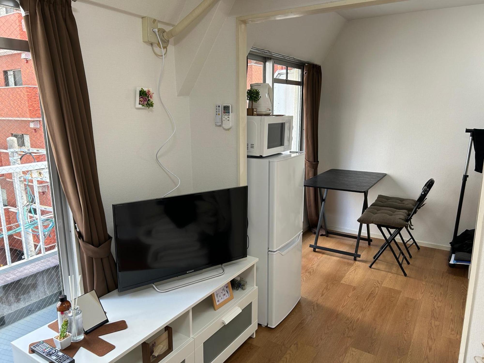 Guest House Zwell Hakata Ohori Park Fukuoka  Dış mekan fotoğraf